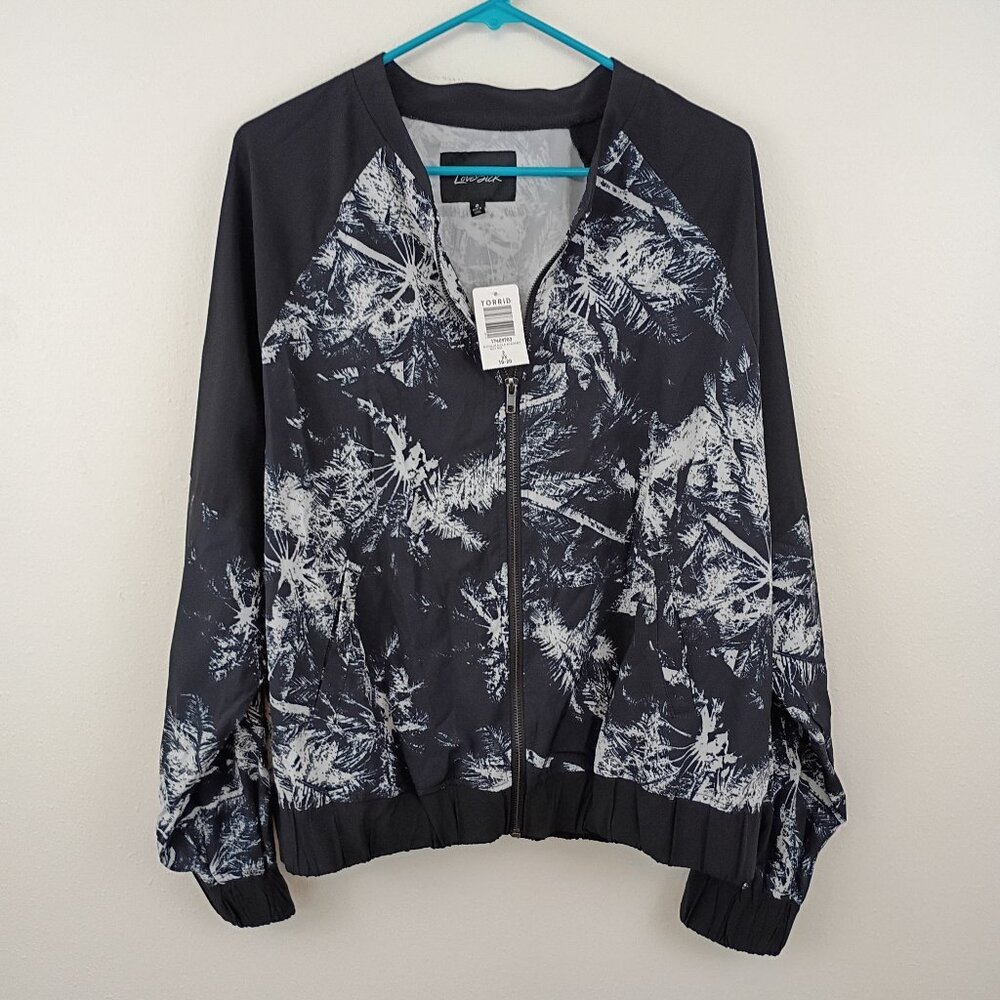 Torrid LoveSick Black White Tropical Palm Print Bomber Jacket Size 2 3X NWT